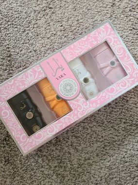 Yara Women’s Bath & Body Gift Set - Pink